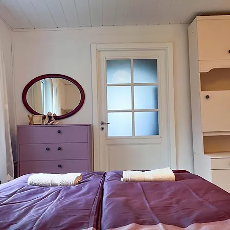 Holiday home Greenhill House